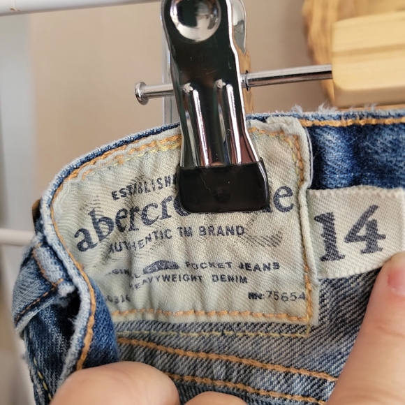 Abercrombie Boys Kilburn Lowrise Bootcut 14 - Picture 4 of 6